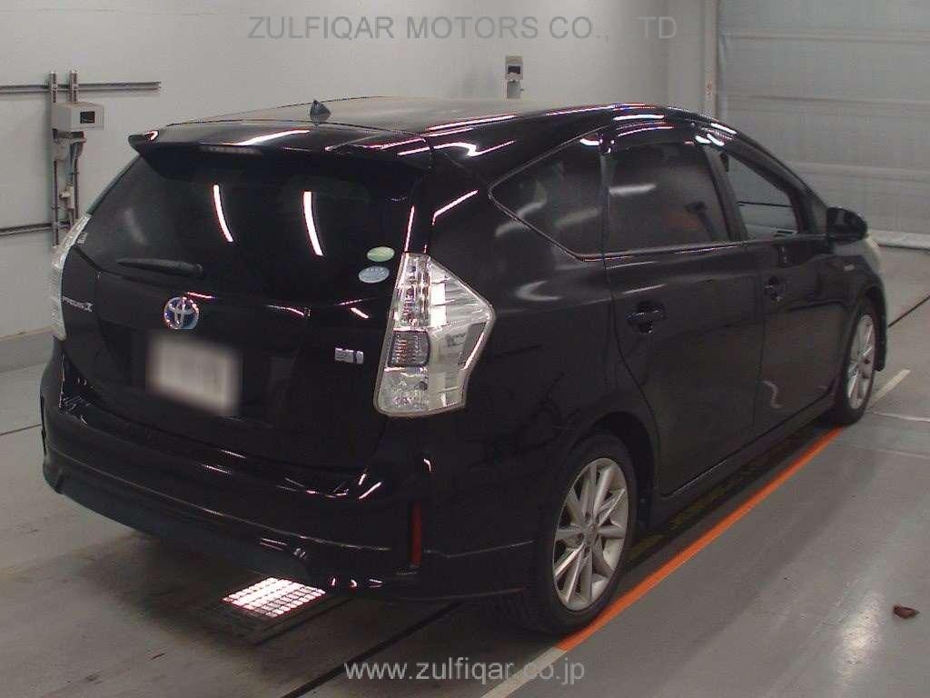 TOYOTA PRIUS ALPHA 2014 Image 2