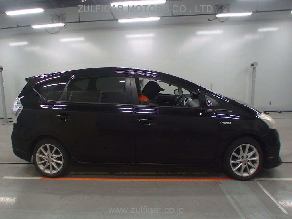 TOYOTA PRIUS ALPHA 2014 Image 3