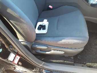 TOYOTA PRIUS ALPHA 2014 Image 8