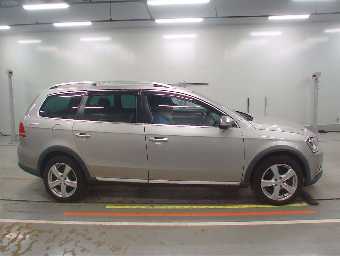 VOLKSWAGEN PASSAT ALLTRACK 2012 Image 3