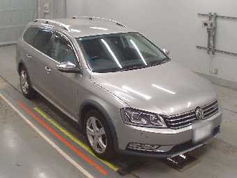 VOLKSWAGEN PASSAT ALLTRACK 2012 Image 5