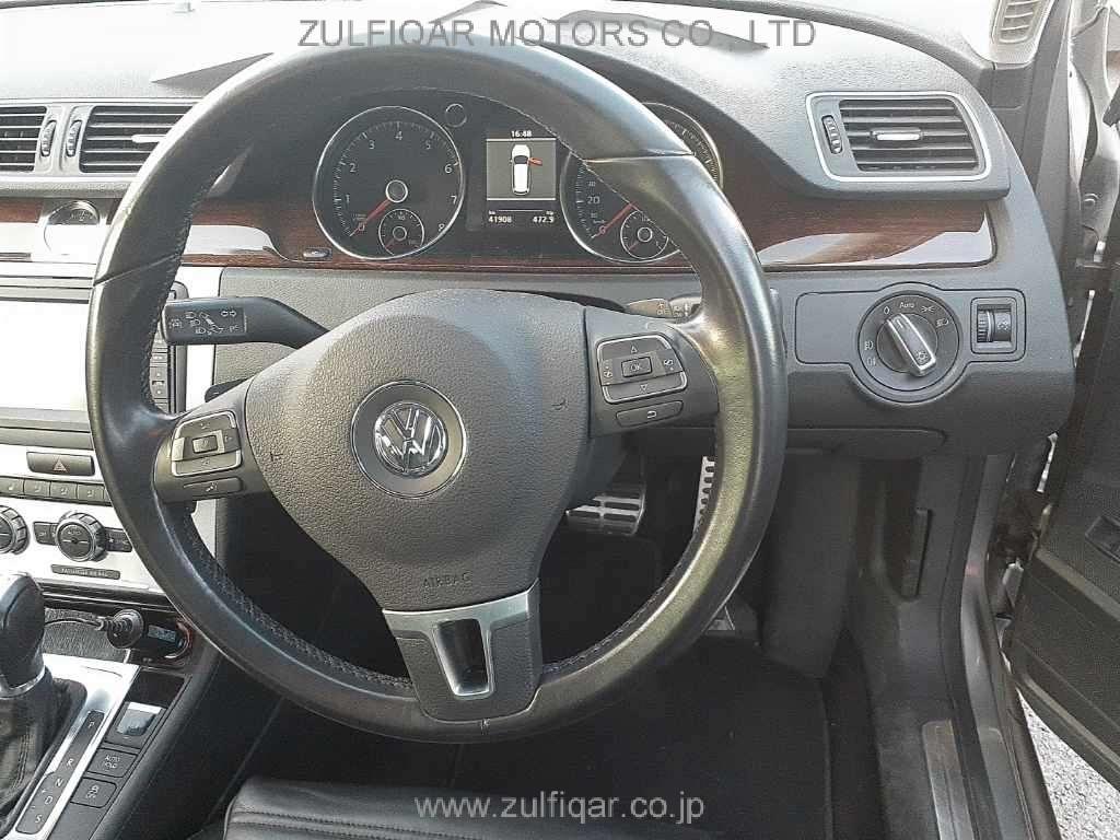 VOLKSWAGEN PASSAT ALLTRACK 2012 Image 7