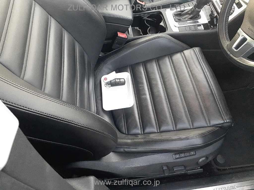 VOLKSWAGEN PASSAT ALLTRACK 2012 Image 8