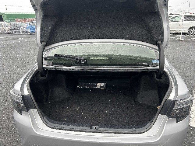 TOYOTA MARK X 2019 Image 24