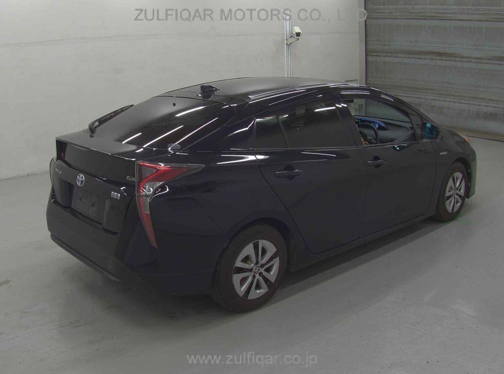 TOYOTA PRIUS 2016 Image 4