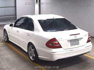 MERCEDES BENZ E CLASS 2002 Image 2