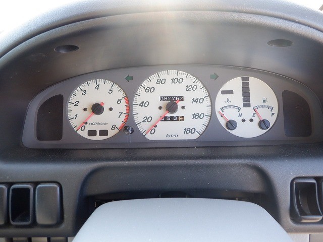 MAZDA BONGO FRIENDEE 2004 Image 21