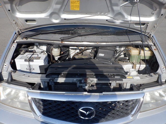 MAZDA BONGO FRIENDEE 2004 Image 31