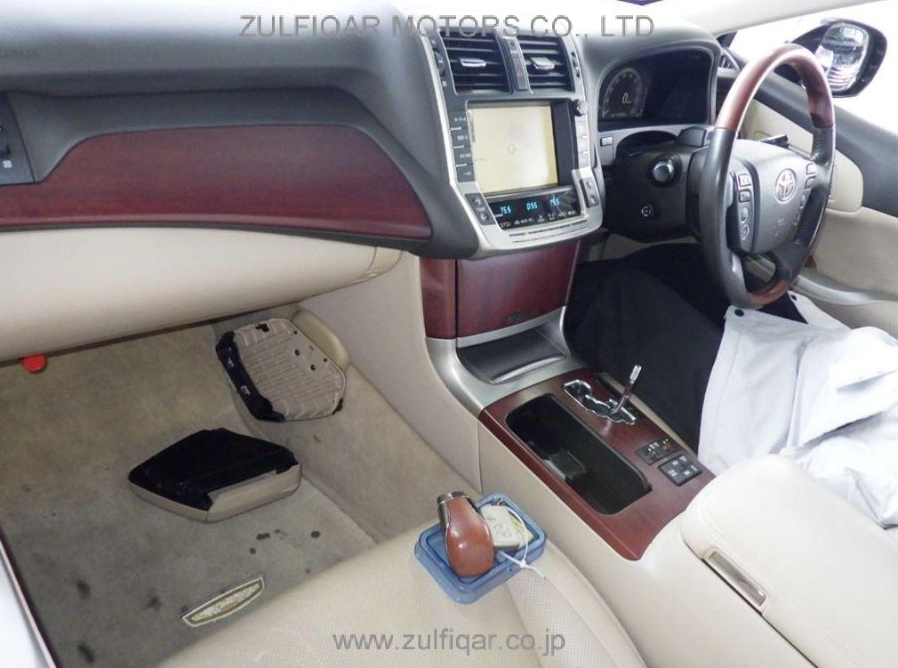 TOYOTA CROWN MAJESTA 2009 Image 5