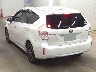 TOYOTA PRIUS ALPHA 2014 Image 2