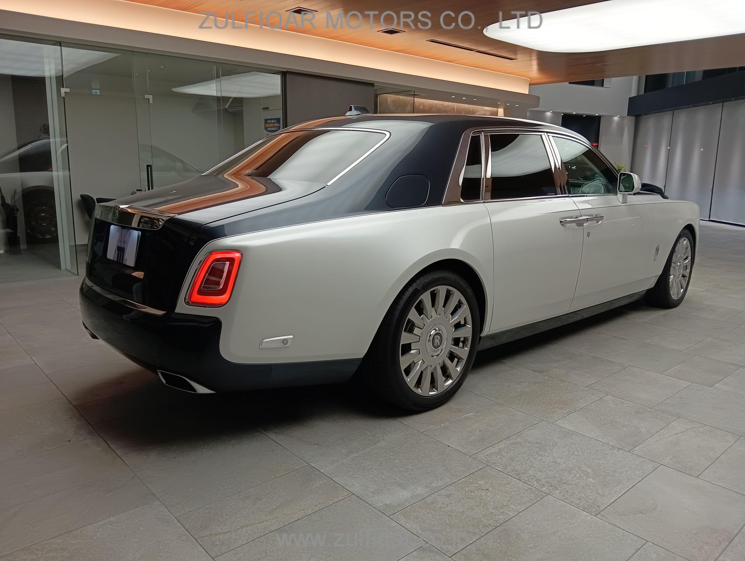 ROLLS ROYCE PHANTOM 2019 Image 4