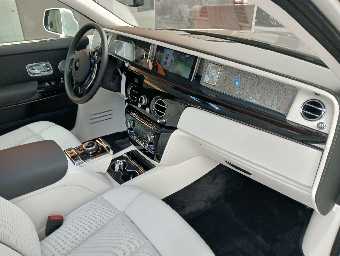 ROLLS ROYCE PHANTOM 2019 Image 26