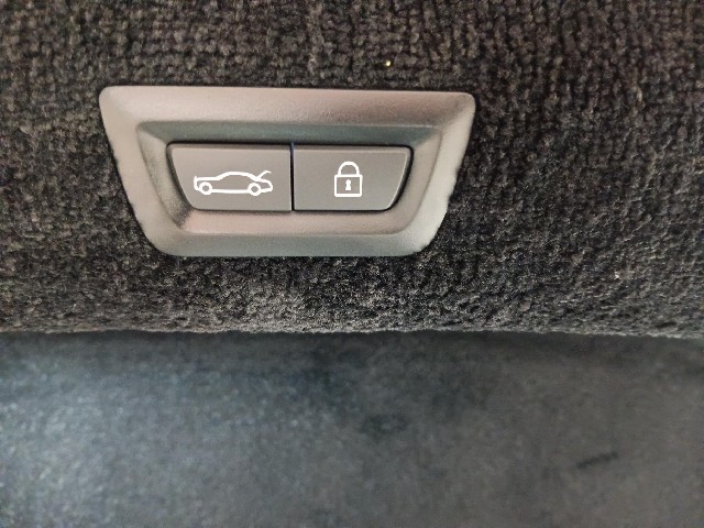 ROLLS ROYCE PHANTOM 2019 Image 46