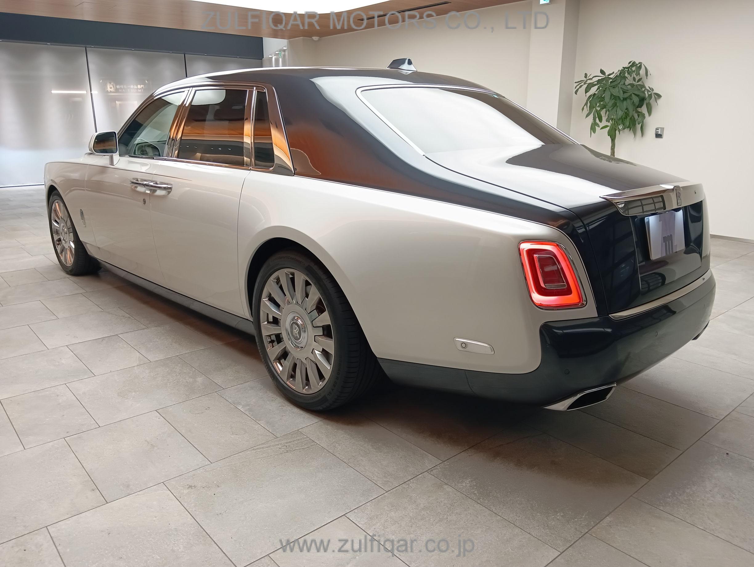 ROLLS ROYCE PHANTOM 2019 Image 6