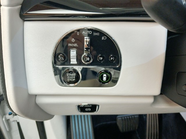 ROLLS ROYCE PHANTOM 2019 Image 59