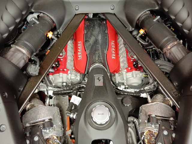 FERRARI SF90 STRADALE 2022 Image 40