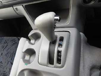 MAZDA BONGO FRIENDEE 2004 Image 8