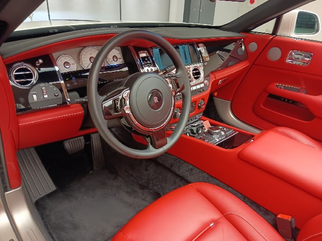 ROLLS ROYCE DAWN 2016 Image 44