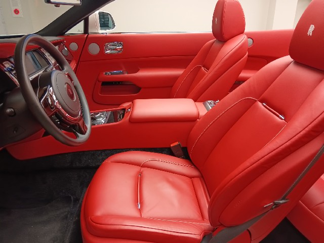 ROLLS ROYCE DAWN 2016 Image 45