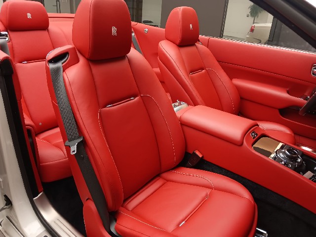 ROLLS ROYCE DAWN 2016 Image 52