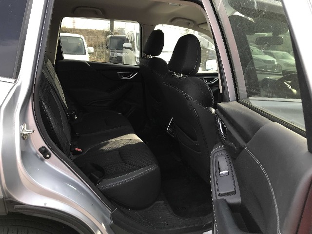 SUBARU FORESTER 2019 Image 19