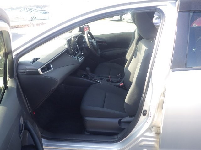 TOYOTA COROLLA TOURING 2019 Image 24