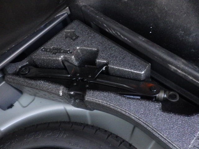 TOYOTA COROLLA TOURING 2019 Image 28