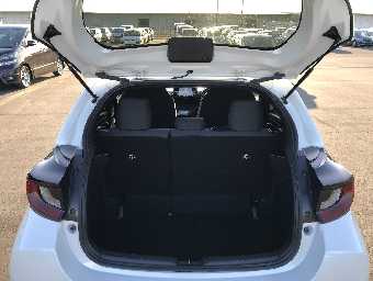 TOYOTA YARIS 2020 Image 8