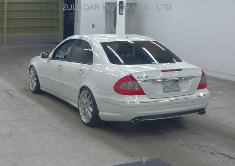 MERCEDES BENZ E CLASS 2006 Image 2