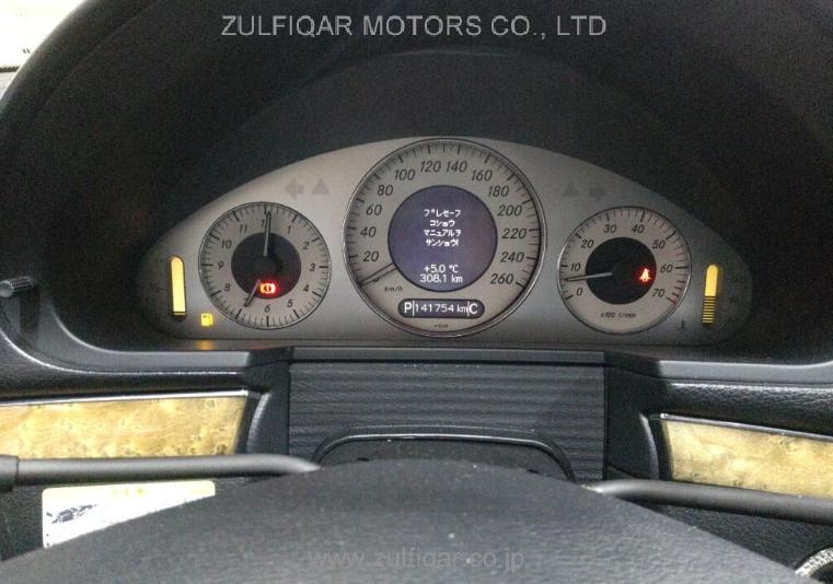 MERCEDES BENZ E CLASS 2006 Image 6