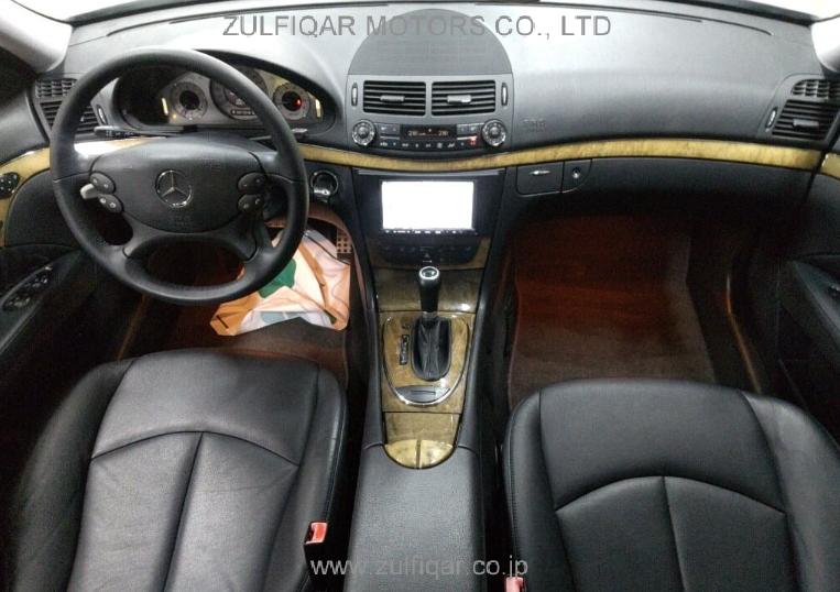 MERCEDES BENZ E CLASS 2007 Image 5