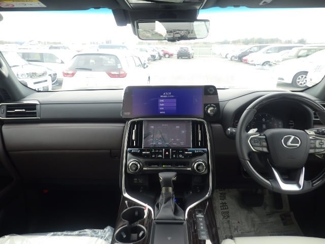 LEXUS LX 2024 Image 31