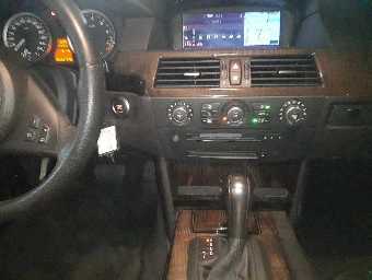 BMW 5 SERIES 2006 Image 9