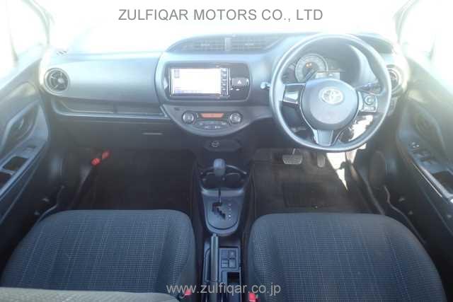 TOYOTA VITZ 2020 Image 3