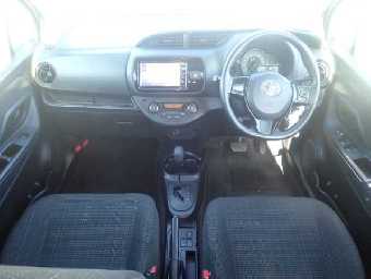 TOYOTA VITZ 2020 Image 3