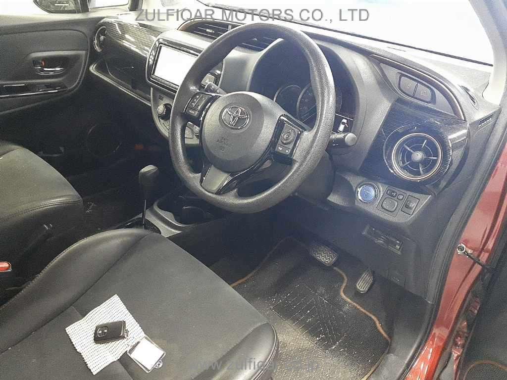 TOYOTA VITZ 2019 Image 7