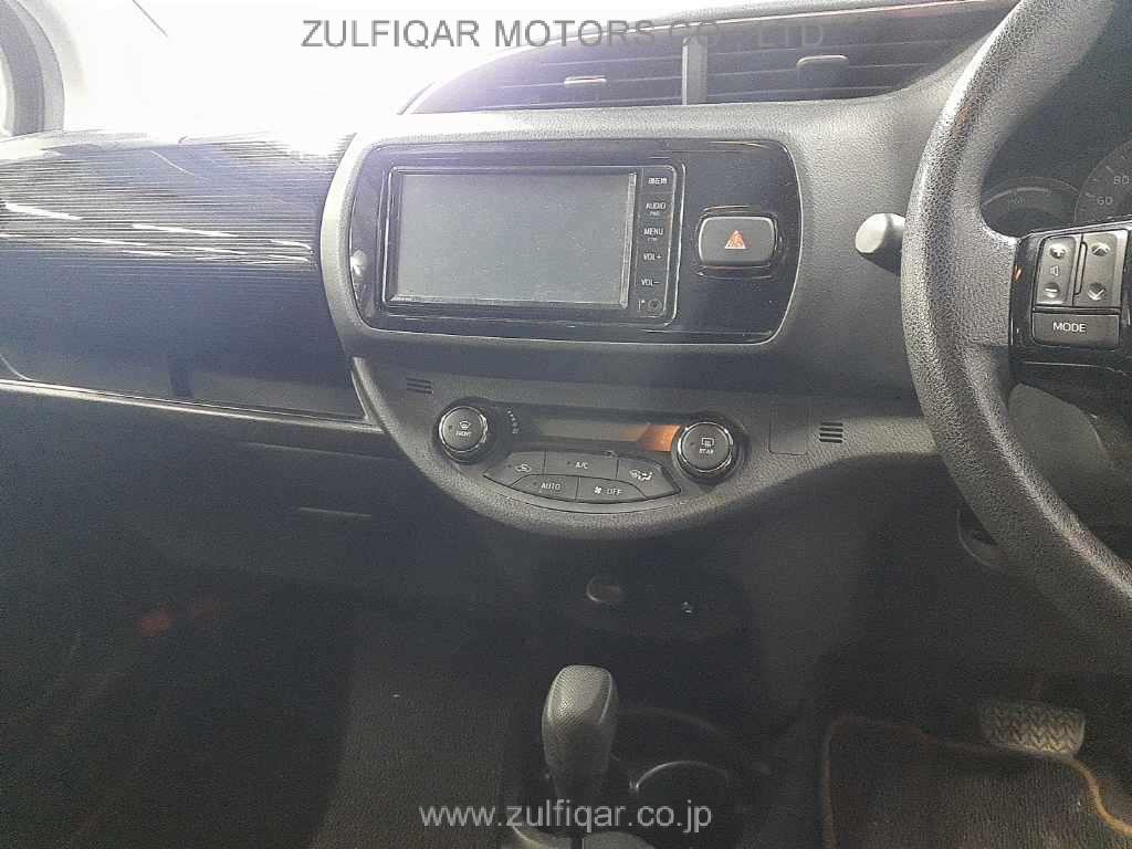 TOYOTA VITZ 2019 Image 10