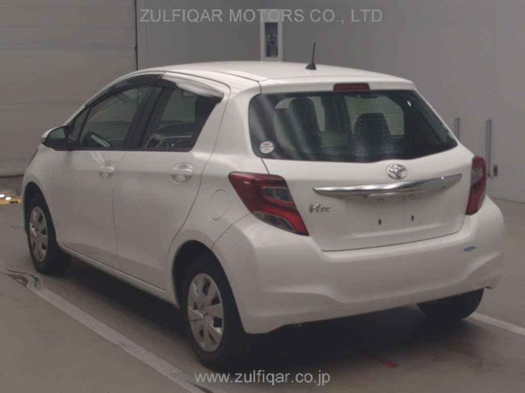 TOYOTA VITZ 2016 Image 4