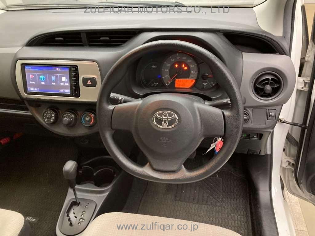 TOYOTA VITZ 2016 Image 6