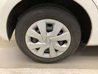 TOYOTA VITZ 2016 Image 10