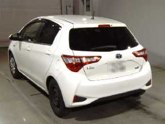 TOYOTA VITZ 2019 Image 4