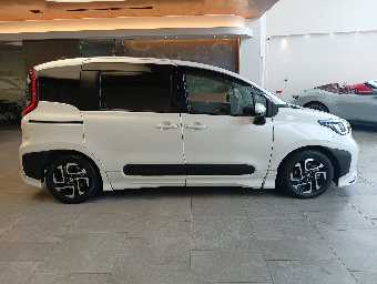 TOYOTA SIENTA 2023 Image 4