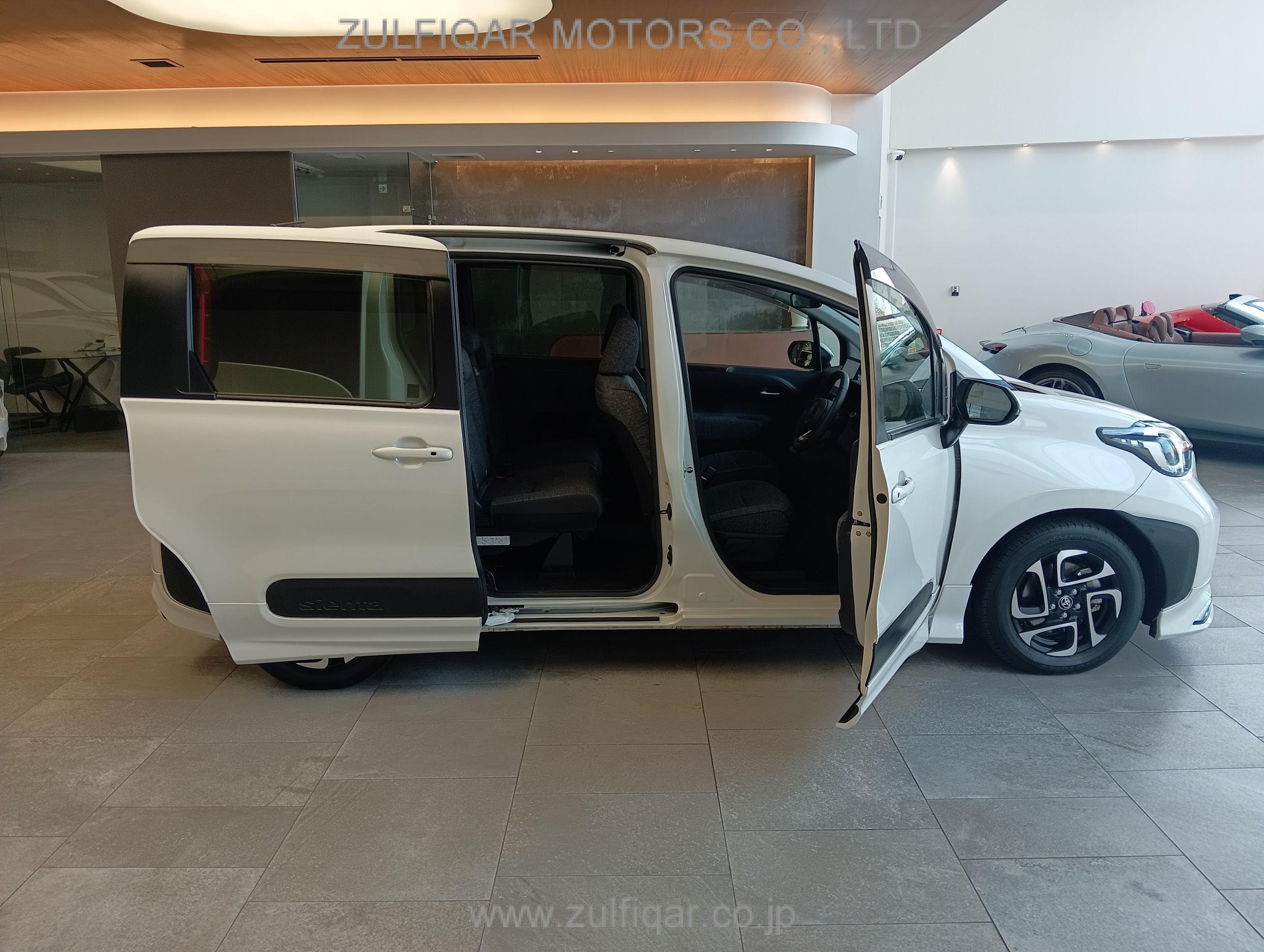 TOYOTA SIENTA 2023 Image 5