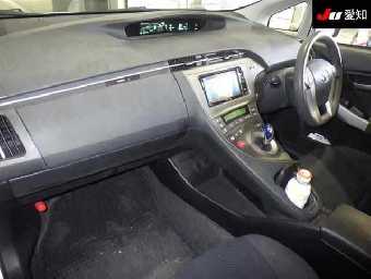 TOYOTA PRIUS 2015 Image 3