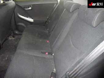 TOYOTA PRIUS 2015 Image 4