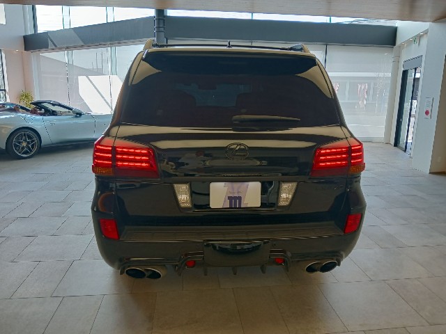 LEXUS LX 2011 Image 35