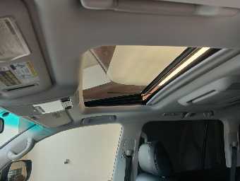 LEXUS LX 2011 Image 37