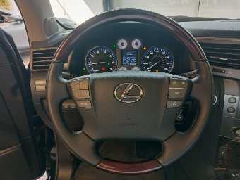 LEXUS LX 2011 Image 39