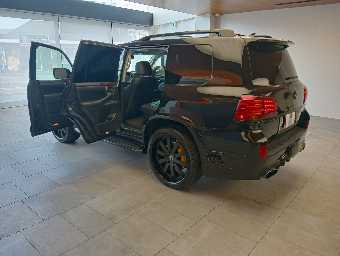 LEXUS LX 2011 Image 10