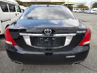 TOYOTA CROWN MAJESTA 2012 Image 3